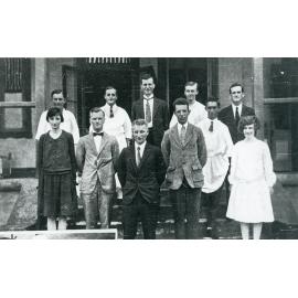 Dr. Baldwin and staff of the Institute of Tropical Medicine, Townsville