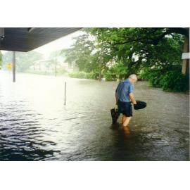 Flooding in Hermit Park, Townsville, January 1998. 