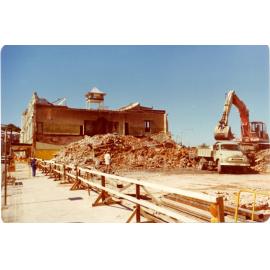 [Demolition work, Town Hall and City Buildings, Townsville, 1978.] 
