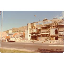 [Demolition work, Town Hall and City Buildings, Townsville, 1978.] 