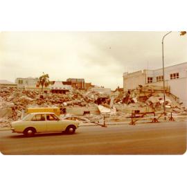 [Demolition work, Town Hall and City Buildings, Townsville, 1978.] 