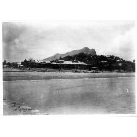 Queens Hotel and the Customs House, Townsville, ca.1913
