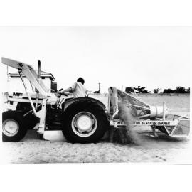 Beach cleaner at work on the Strand 