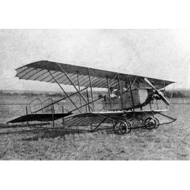The first aeroplane to land in Townsville. 