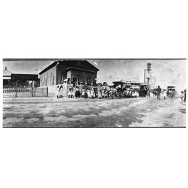 Wedding at the Methodist Church, Charters Towers, 1910