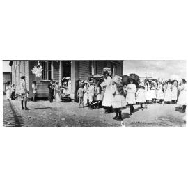 Wedding at Charters Towers, 1910