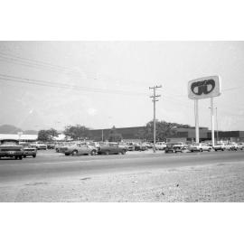 Sanderson Collection : Nathan Plaza shopping centre, Ross River Road, Aitkenvale, Townsville, circa 1977