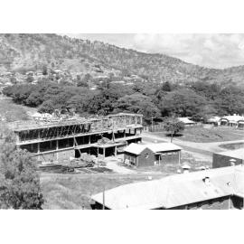 Townsville General Hospital, thoracic annexe under construction 