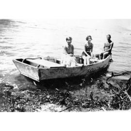 Lorna Cathcart, with her stepsister Muriel Page, and uncle Bill Blee, Picnic Bay, circa 1920's. 