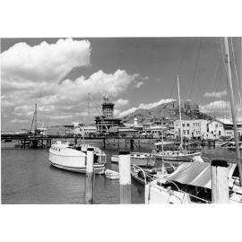 The George Roberts Bridge and the Hotel Townsville under construction, 1974