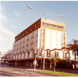 Lowths Hotel, Flinders Mall, corner of Flinders and Stanley Streets, Townsville City, Townsville, 1985