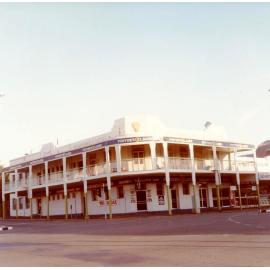 Newmarket Hotel, Flinders Street, Townsville 1985