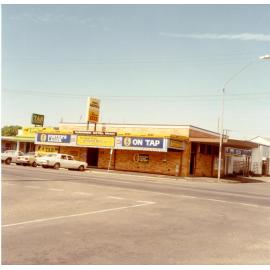 Oonoonba Hotel Motel, Townsville 1985