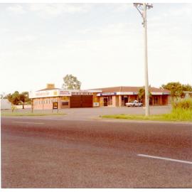 Ross Hotel, [Upper Ross River Road], Rassmussen, 1985