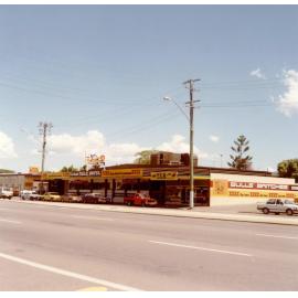 Vale Hotel, Ross River Road, Aitkenvale, Townsville, 1985