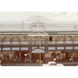 Main entrance to the Town Hall, Flinders Street, Townsville, 1978
