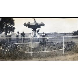 Jeffery collection : Fountain in Strand Park, Townsville