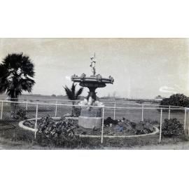 Jeffery collection : Fountain in Strand Park, Townsville