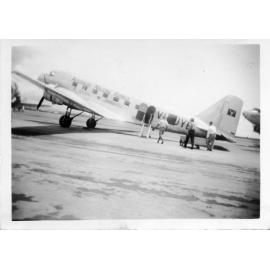 [Australian National Airways Royal Mail plane, Pengana, ca.1946] 