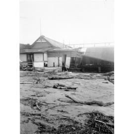 Cyclone damage to the Seaview Baths 