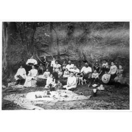 Picnic at Ripple Creek, Hinchinbrook Shire, 1903