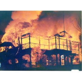 The old Supreme Court destroyed by fire, Cleveland Terrace, Townsville, 14 April 1998