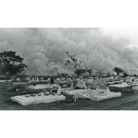 Fire at the Belgian Gardens Cemetery, Townsville, 1976