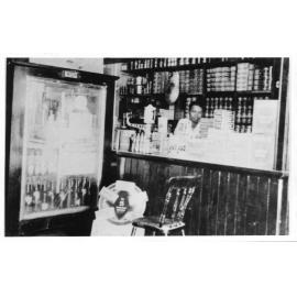 Mar Fan General Store, grocery section, 67 Charters Towers Road, Townsville, 1933 or 1935