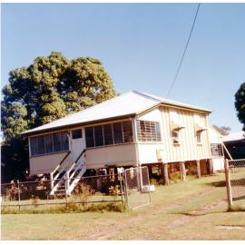 House, [6] Benson Street, Rosslea, Townsville, 1985. 