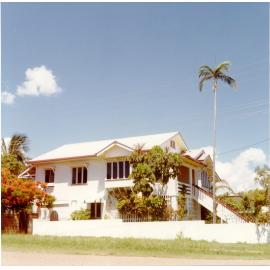 House, corner of Paxton Street and Kennedy Street, North Ward, Townsville, 1985
