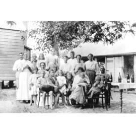 Kelso family, ca 1918 