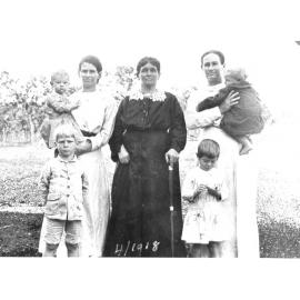 Kelso family at Greenbower, March 1918 