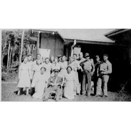 Paluma, US armed forces at the O'neal Home, ca 1940 