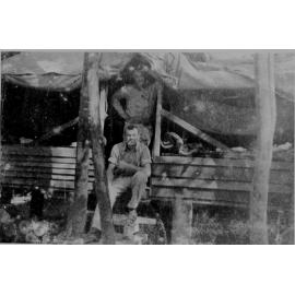 Paluma, U.S. soldiers in hut, ca 1942 