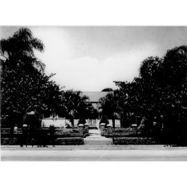 Sinnott family home, Bayswater Road, Townsville, n.d. 