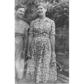 Jane Collins (nee Kelso) and Ethel Ellisor ( nee Kelso), ca 1961 