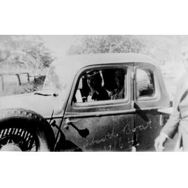 Felton "Slim" Collins and his new bride, Jane Collins leaving for their honeymoon, ca 1944 
