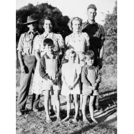 The Shan family with Dick and Dot Kelso, ca 1944 