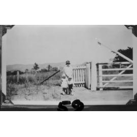 Neville family at Manton Railway Station, 1930 