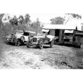 96A Whippet and Essex cars, Marlin Street, Balgal Beach, ca 1946 