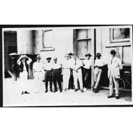 Sunday workers, Townsville post office, 1925 