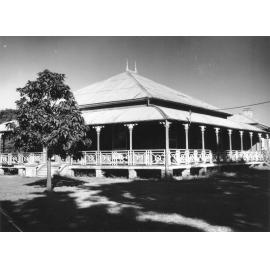 Andrew Ball's residence, Rosebank, 21 Lawson Street, Mysterton, 10 August 1972