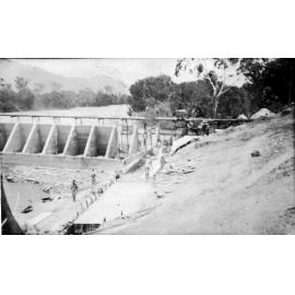 New Aplin's Weir, Townsville, during construction, 1944. 