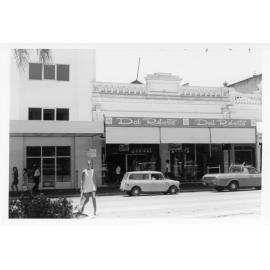 Dal Roberts, Flinders Street, Townsville