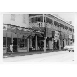 Great Northern Hotel, Flinders Street, Townsville. 