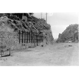 Construction of the retaining wall, Sturt Street cutting, Townsville 