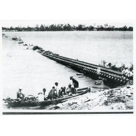 Inkerman Railway Bridge, Burdekin River flood, 1946