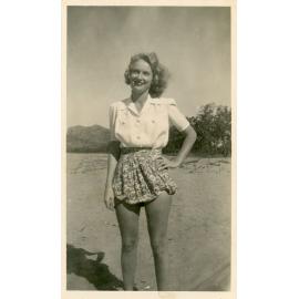 Elsie Quelch on the beach
