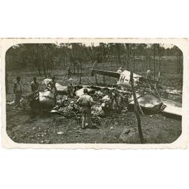 Family photograph from the Quelch Forno collection : Plane crash in Darwin