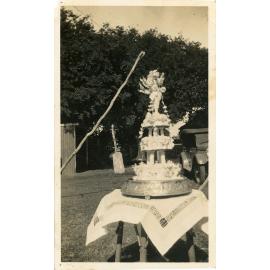 Family photograph from the Quelch Forno collection : Three tiered wedding cake